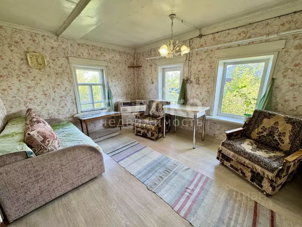 Дом в Пермский край, Усолье Усольский район, ул. Ушакова, 32 (28 м) - Фото 2