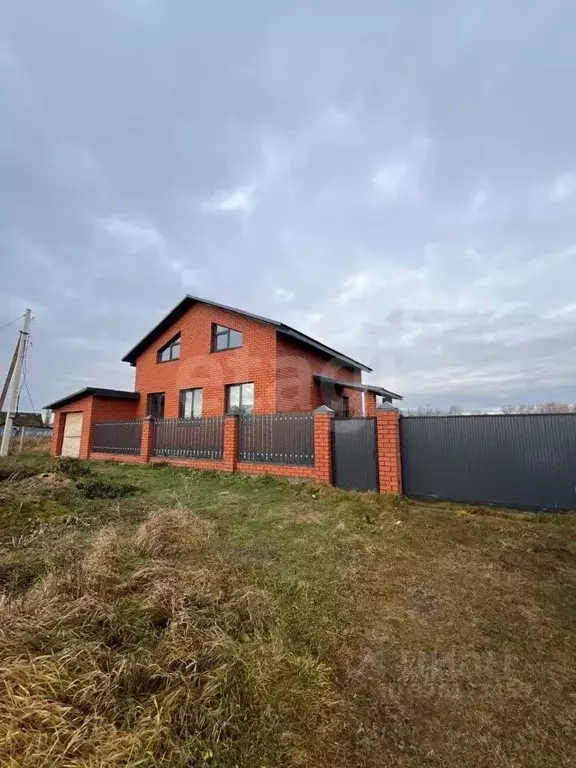 Дом в Башкортостан, Кармаскалинский район, с. Бузовьязы ул. Карла ... - Фото 1