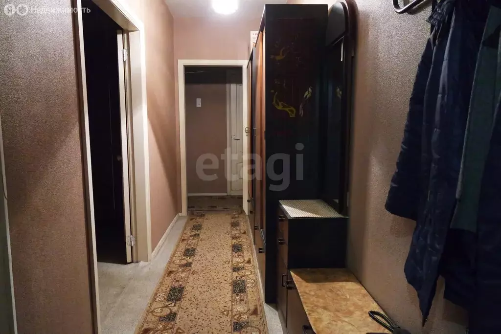 3-комнатная квартира: Бийск, переулок Николая Гастелло, 6 (65.2 м) - Фото 2