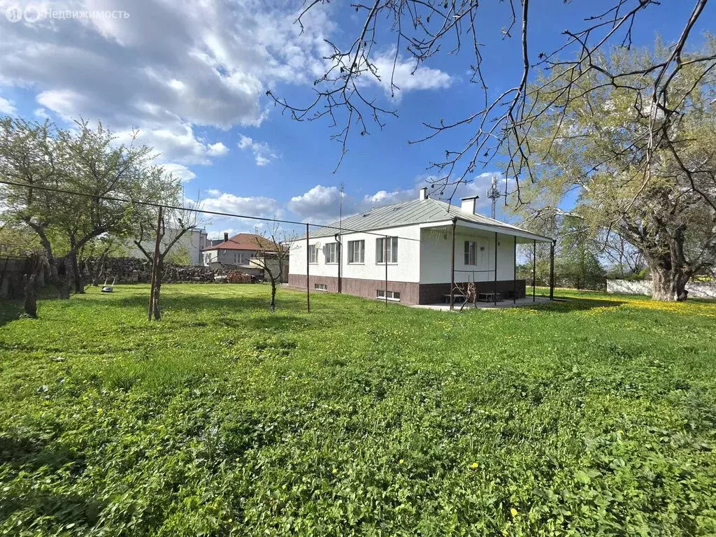 Дом в станица Ессентукская, Южный переулок (328.1 м) - Фото 0