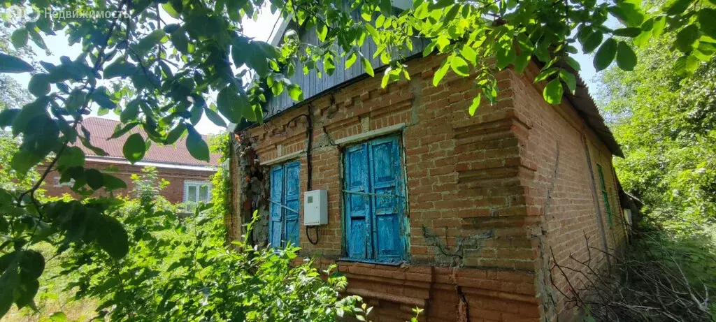 Дом в село Александровка, Совхозная улица (31.7 м) - Фото 0