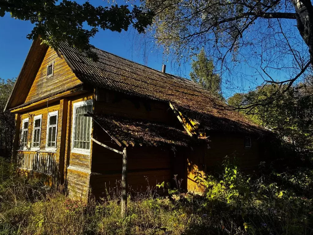 Дом в Новгородская область, Валдайский район, Любницкое с/пос, д. ... - Фото 1