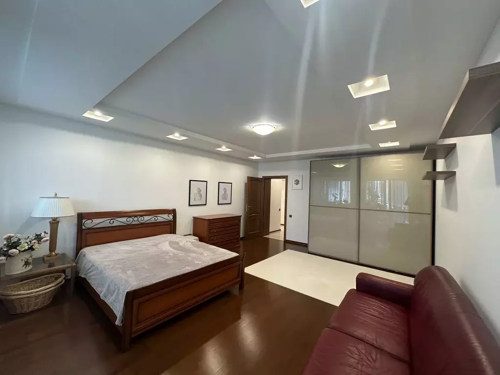 Продаётся 4-к квартира, 203 м - Фото 1
