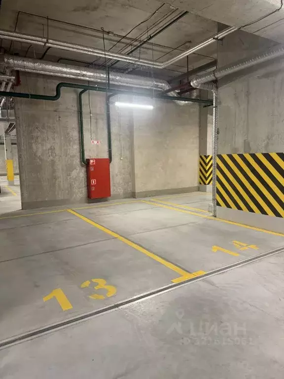 Гараж в Санкт-Петербург Уральская ул., 25 (13 м) - Фото 1