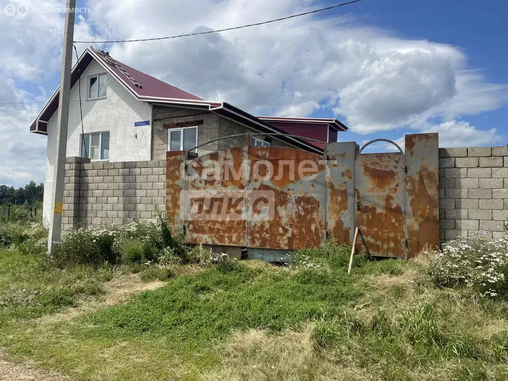 Дом в Бузовьязы, Октябрьская улица, 1 (323 м) - Фото 1