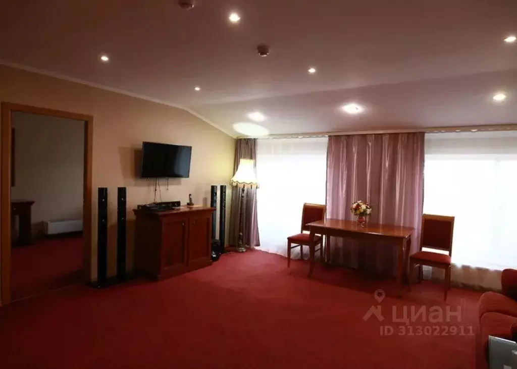 2-к кв. Забайкальский край, Чита Ленинградская ул., 36 (80.0 м) - Фото 1