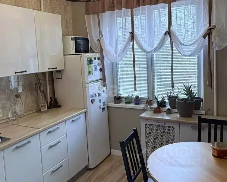 2-к кв. Крым, Симферополь ул. Куйбышева (50.0 м) - Фото 1