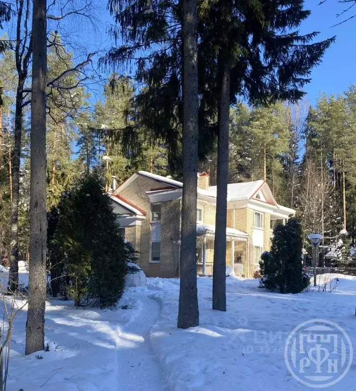 Дом в Ленинградская область, Выборгский район, Первомайское с/пос, ... - Фото 2