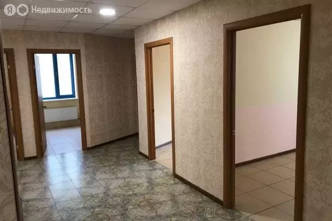 Помещение свободного назначения (210 м) - Фото 1