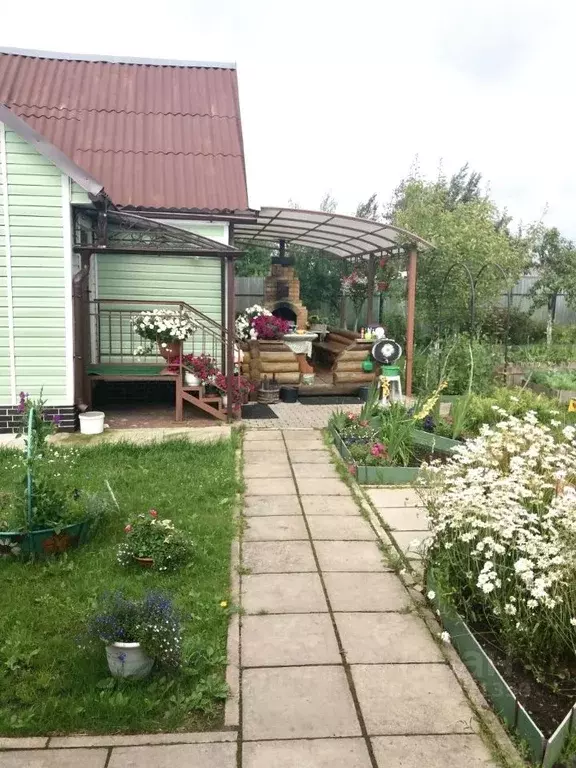 Дом в Новгородская область, Новгородский район, Савинское с/пос, д. ... - Фото 1