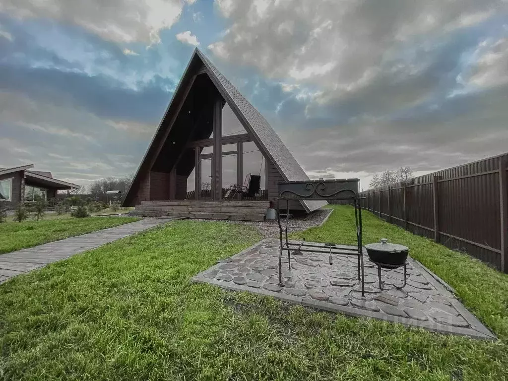 Дом в Ленинградская область, Кингисеппский район, Куземкинское с/пос, ... - Фото 2