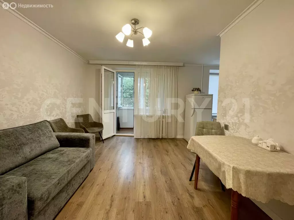 3-комнатная квартира: Махачкала, улица Мирзабекова, 153 (60 м) - Фото 0