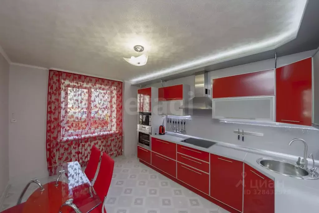 2-к кв. Тюменская область, Тюмень Широтная ул., 130к2 (64.2 м) - Фото 1