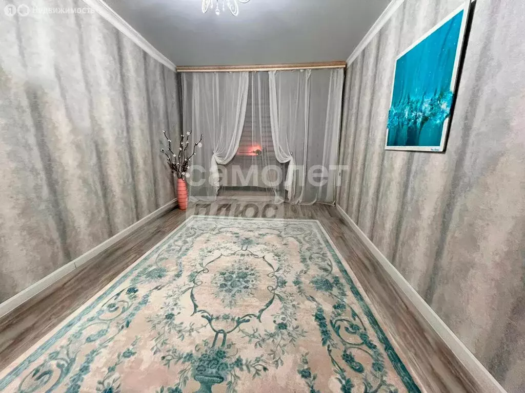 2-комнатная квартира: Махачкала, проспект Насрутдинова, 272Бк1 (80.2 ... - Фото 1