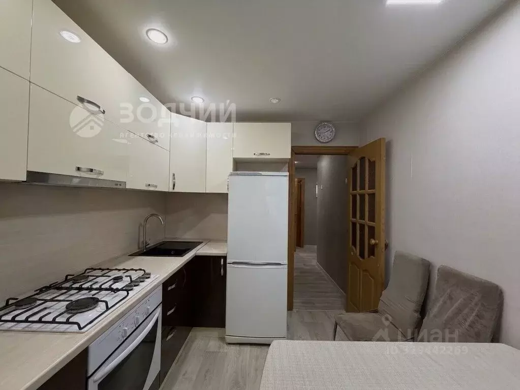 3-к кв. Чувашия, Канаш Канашская ул., 4 (60.6 м) - Фото 2