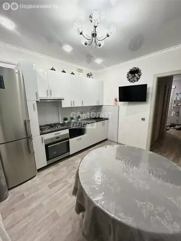 2-комнатная квартира: Уфа, улица Евгения Столярова, 4 (56.6 м) - Фото 0