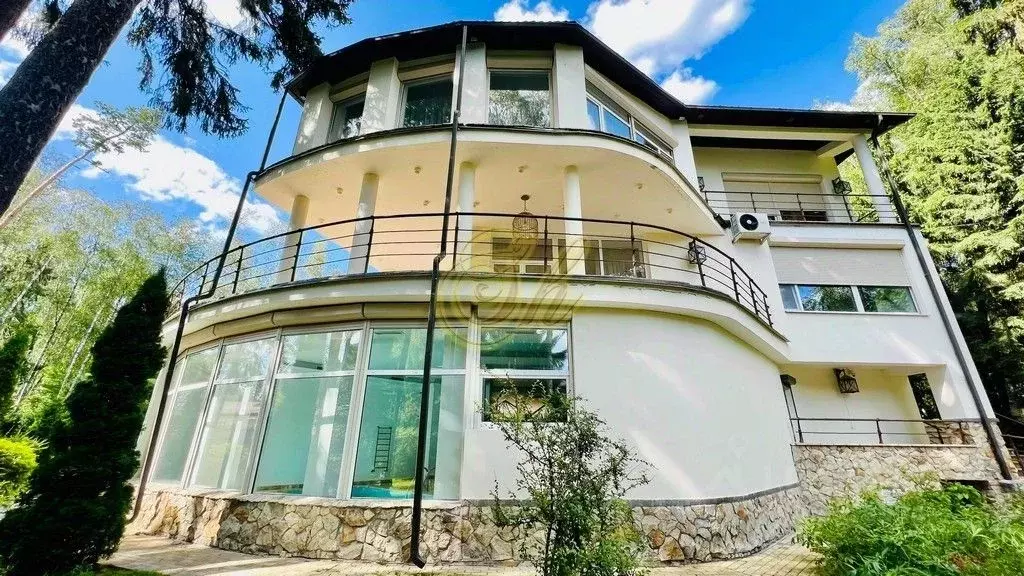 Дом в Москва пос. Первомайское,  (1000 м) - Фото 1