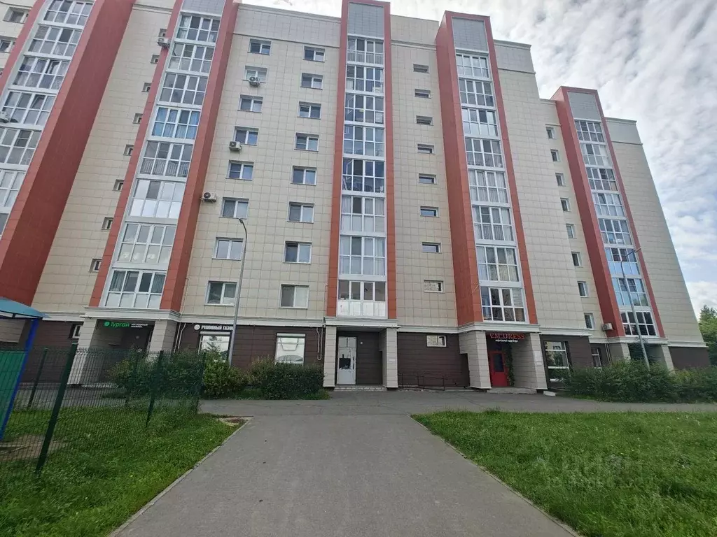 Помещение свободного назначения в Татарстан, Казань ул. Павлюхина, 99б ... - Фото 0
