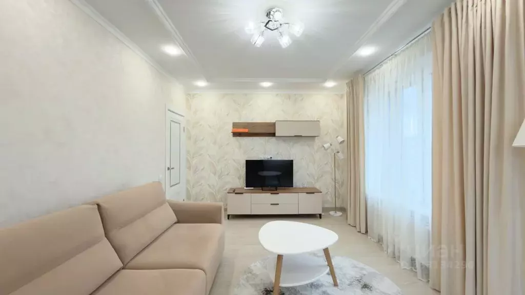 2-к кв. Татарстан, Казань ул. Новаторов, 8А (56.0 м) - Фото 1