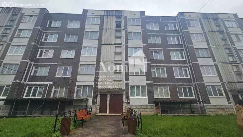 3-комнатная квартира: деревня Ретюнь, Центральная улица, 7 (72.2 м) - Фото 0