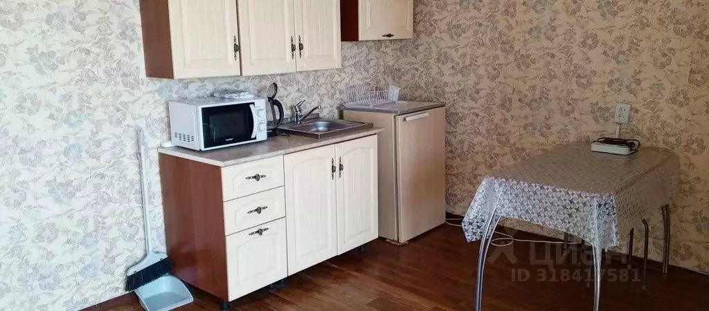 Комната Оренбургская область, Соль-Илецк ул. Пугачевская, 89 - Фото 1
