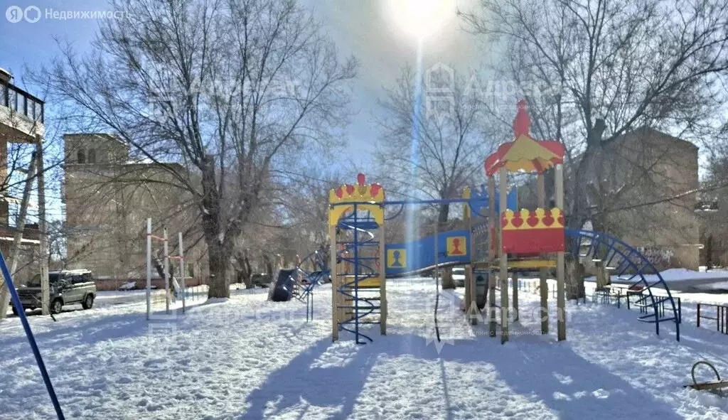 3-комнатная квартира: Волгоград, улица Лодыгина, 5 (68.9 м) - Фото 1