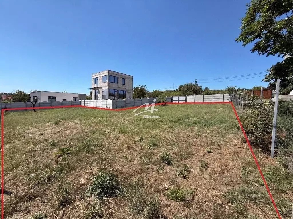 Участок в Севастополь ул. Кедрина (7.0 сот.) - Фото 1