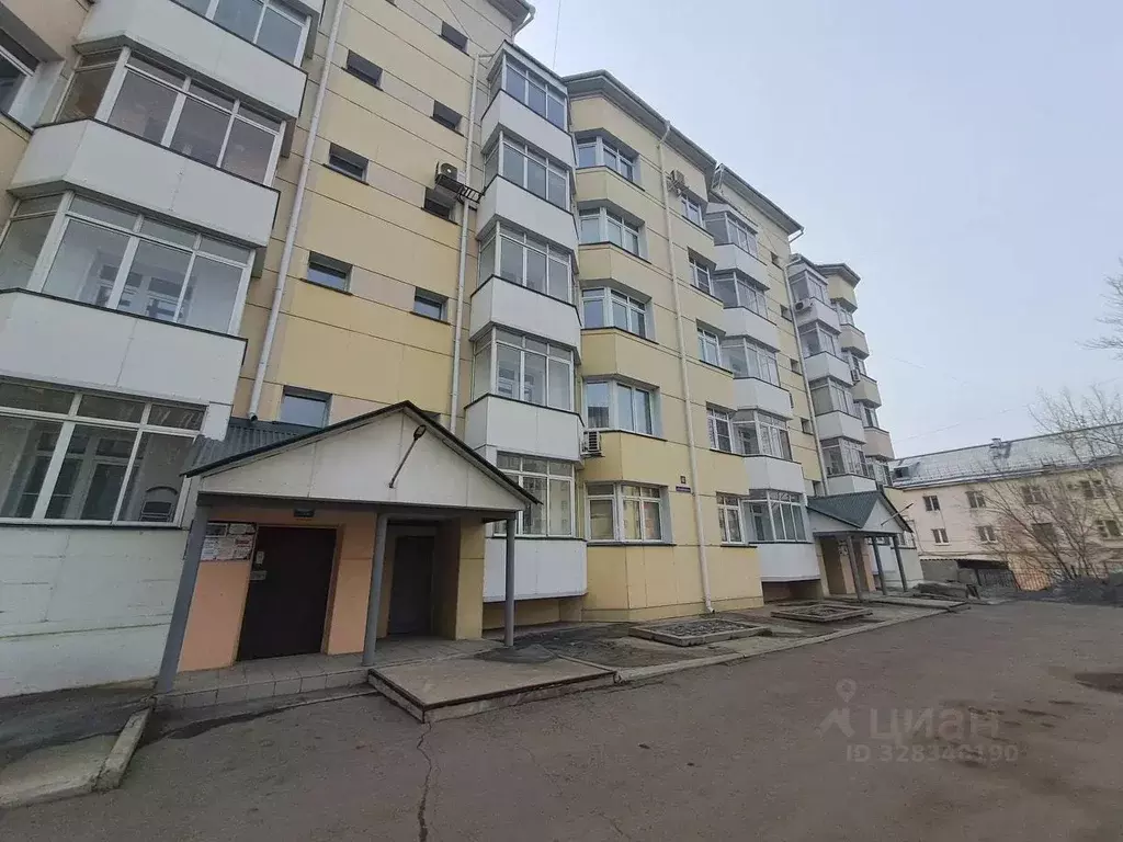 2-к кв. Бурятия, Улан-Удэ Коммунистическая ул., 48 (65.8 м) - Фото 1