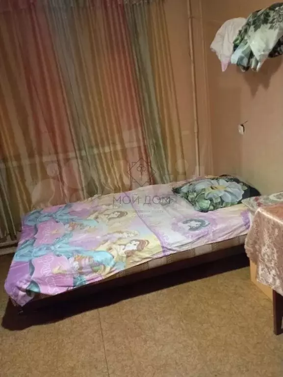 Комната 28 м в 3-к., 1/5 эт. - Фото 0