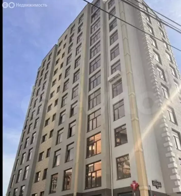 3-комнатная квартира: Нальчик, улица Атажукина, 2А (108 м) - Фото 1