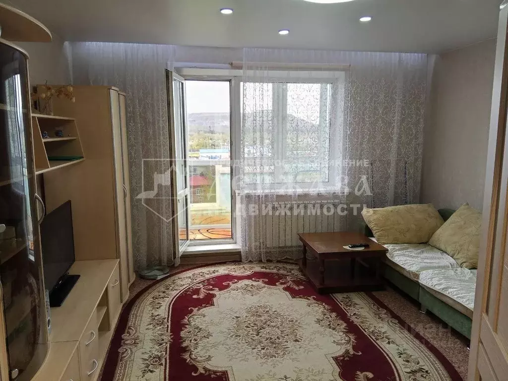 2-к кв. Кемеровская область, Междуреченск ул. Пушкина, 38 (56.6 м) - Фото 0