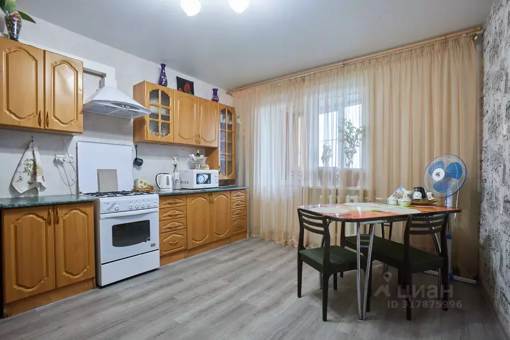 2-к кв. Самарская область, Самара ул. Егорова, 4 (70.7 м) - Фото 0