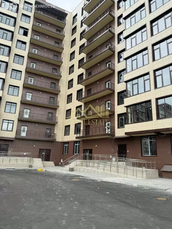 3-комнатная квартира: Владикавказ, улица Тогоева, 22 (150 м) - Фото 1