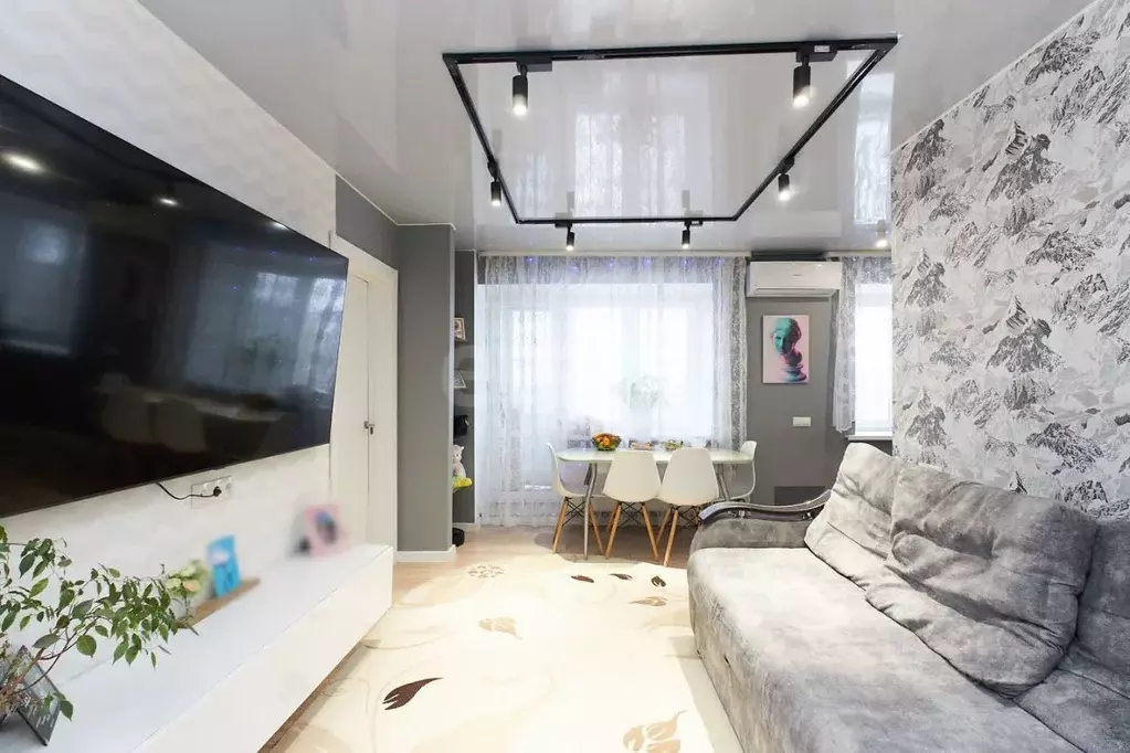 2-к кв. Тюменская область, Тюмень ул. Мельникайте, 95 (42.9 м) - Фото 1