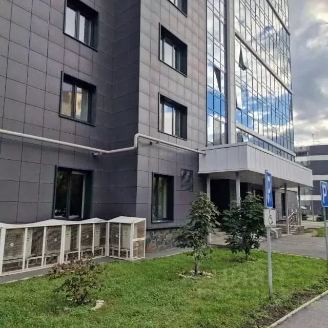 Помещение свободного назначения в Свердловская область, Екатеринбург ... - Фото 1