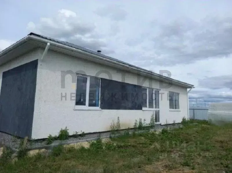 Дом в Тюменская область, Тюменский муниципальный округ, с. Чикча  (117 ... - Фото 1