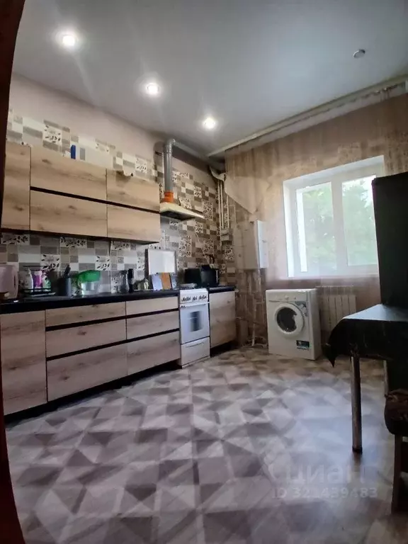 Дом в Саратовская область, Энгельс муниципальное образование, ... - Фото 1