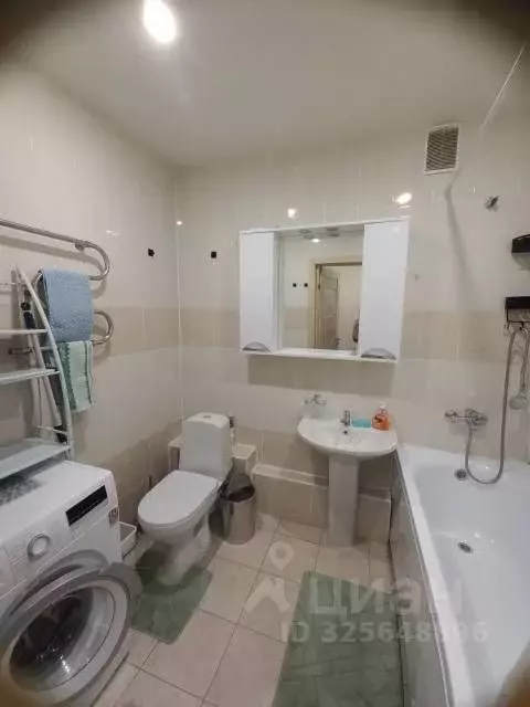 1-к кв. Татарстан, Казань ул. Фикрята Табеева, 3 (33.0 м) - Фото 2