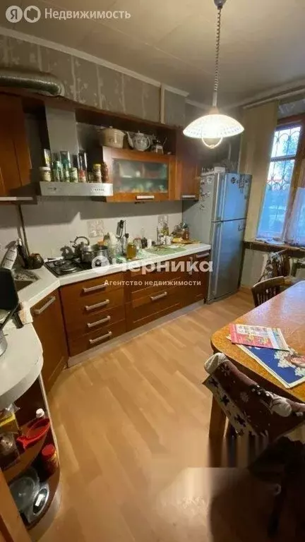 4-комнатная квартира: Каменск-Шахтинский, улица Ворошилова, 7 (90 м) - Фото 0