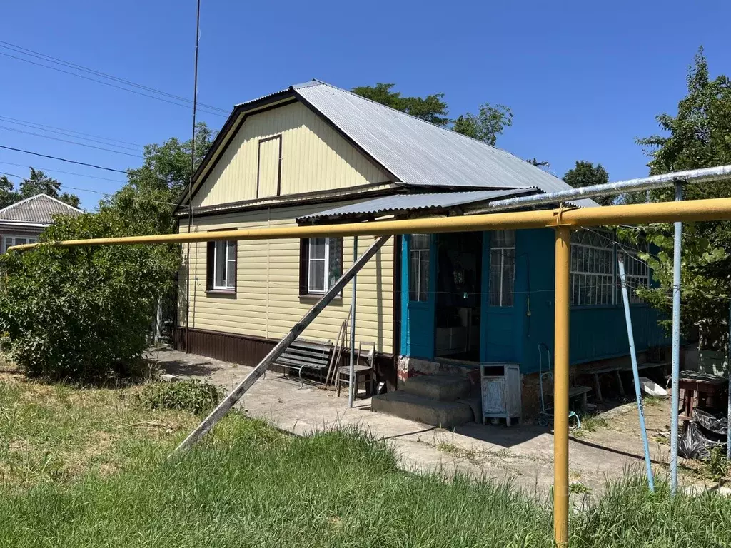 Дом в Краснодарский край, Лабинск ул. Войкова, 81 (70 м) - Фото 2