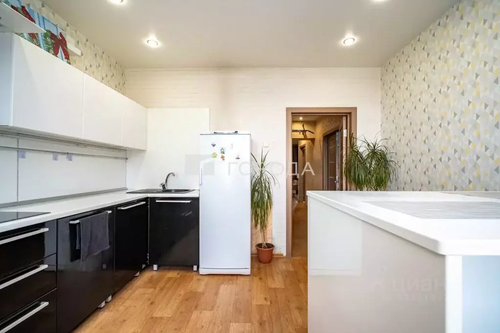 3-к кв. Новосибирская область, Новосибирск Владимировская ул., 21 ... - Фото 1