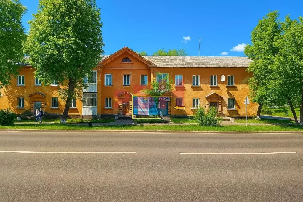 Торговая площадь в Свердловская область, Реж ул. Калинина, 25 (46 м) - Фото 0