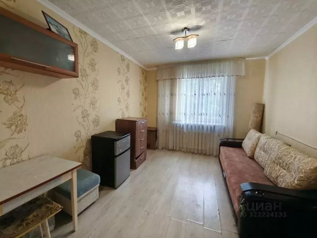 Комната Псковская область, Псков ул. Максима Горького, 51 (15.0 м) - Фото 2