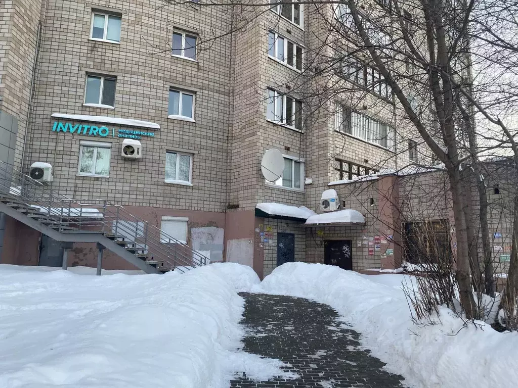 Помещение свободного назначения в Удмуртия, Ижевск ул. Карла ... - Фото 1