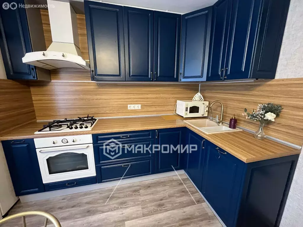 3-комнатная квартира: Кировск, Молодёжная улица, 7к1 (71.4 м) - Фото 1
