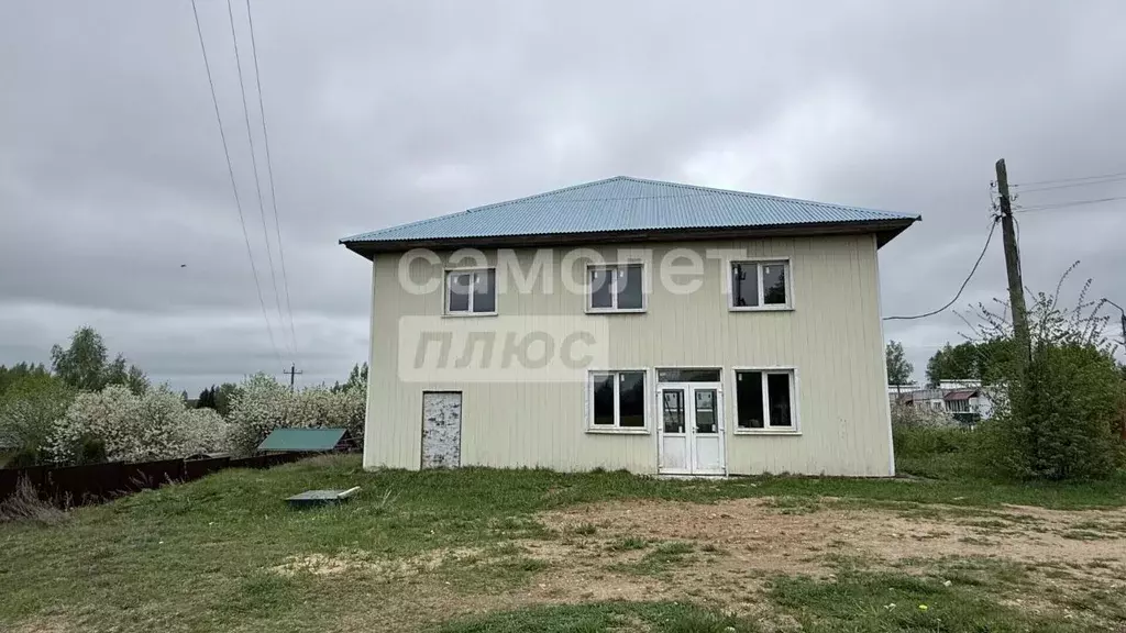 Помещение свободного назначения в Калужская область, с. Износки  (200 ... - Фото 1