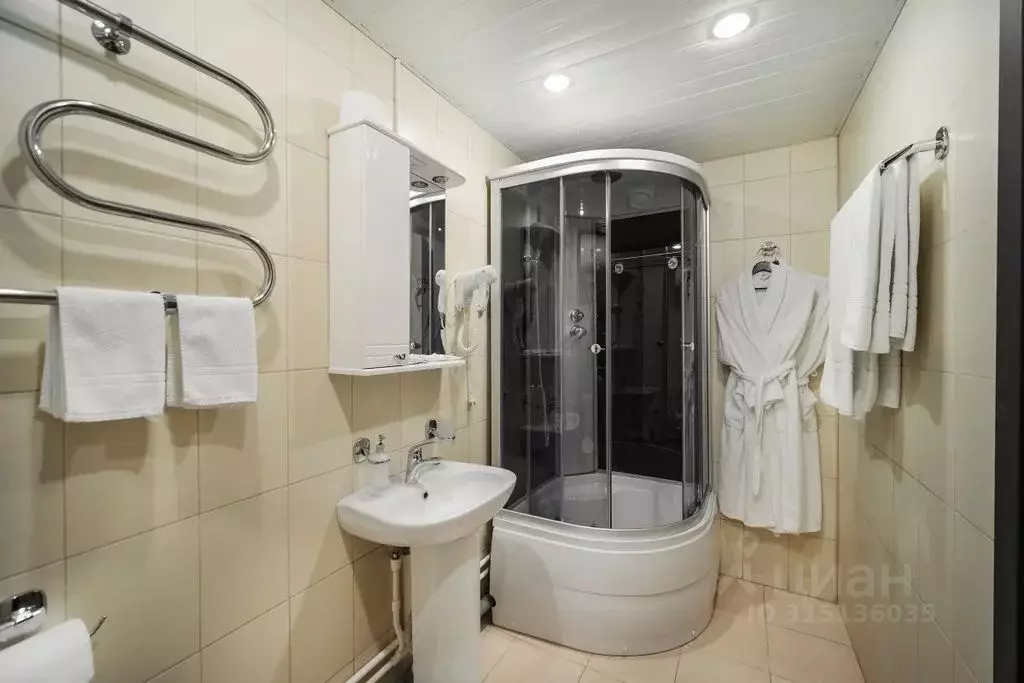 Комната Тюменская область, Тобольск 6-й мкр, 38 - Фото 1