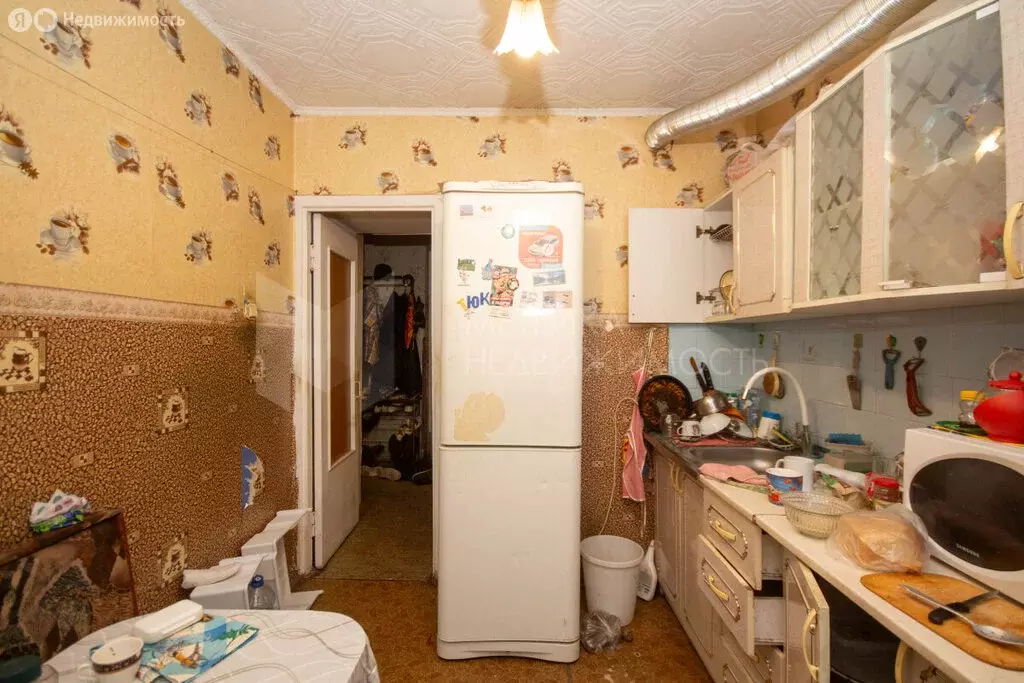 3-комнатная квартира: Тюмень, улица Свердлова, 22 (68 м) - Фото 2