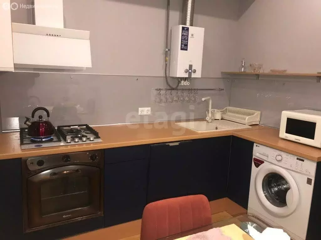 3-комнатная квартира: Севастополь, Большая Морская улица, 43 (78.5 м) - Фото 1