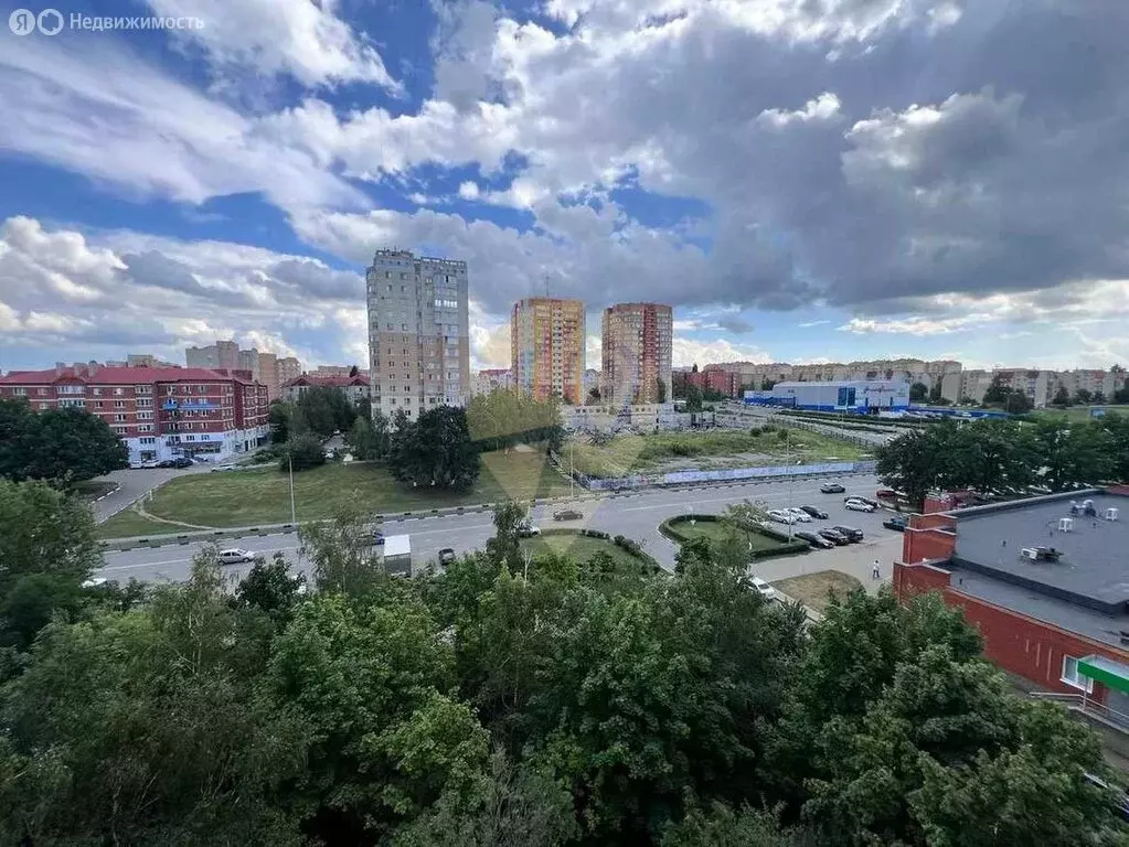 2-комнатная квартира: Старый Оскол, микрорайон Восточный, 4 (65.6 м) - Фото 0